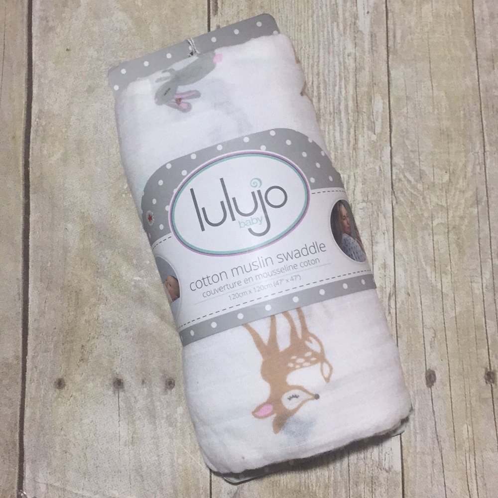 Lulujo baby deer swaddle